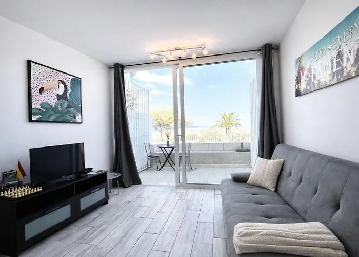 Oasis - Large Pool & Relax *