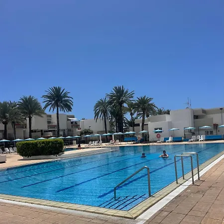 Oasis طوستا ديل سيلونثيو