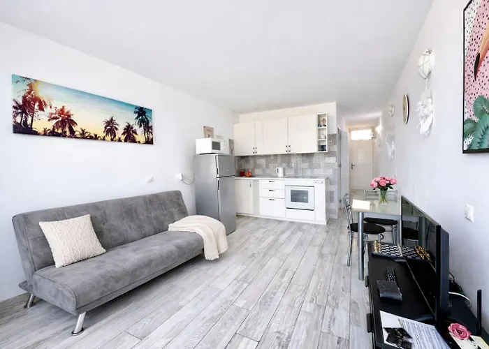 Oasis - Large Pool & Relax Apartment *