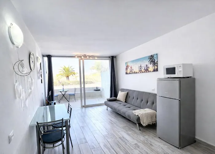 Oasis - Large Pool & Relax Costa Del Silencio